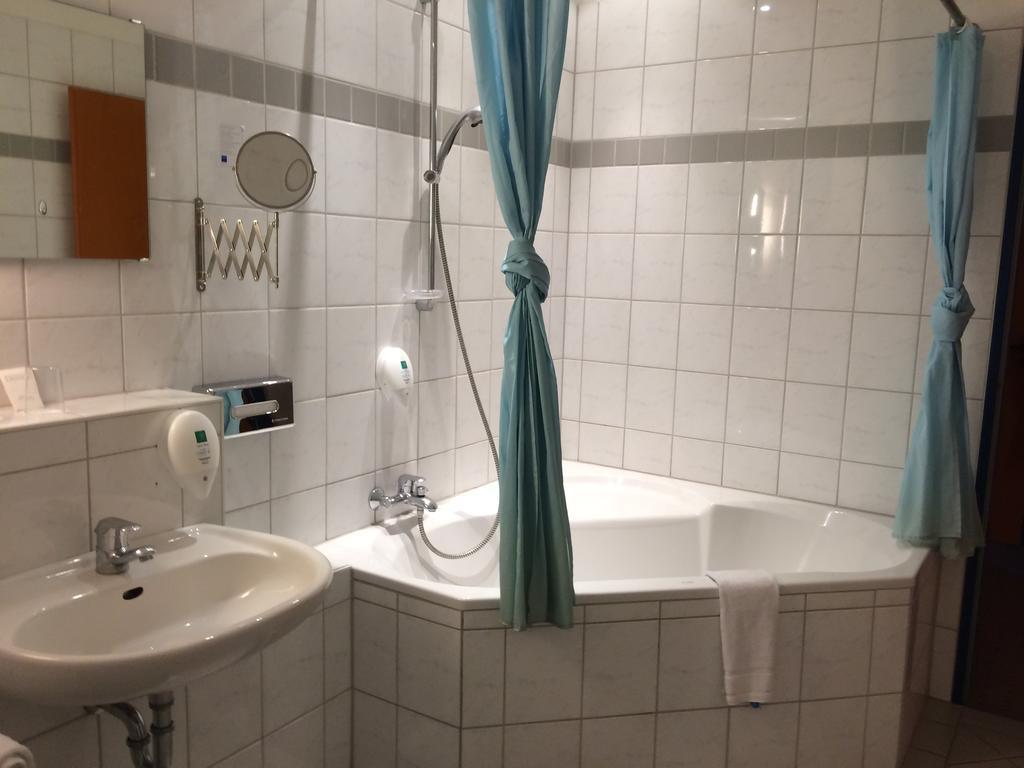 Tryp By Wyndham Centre 3*